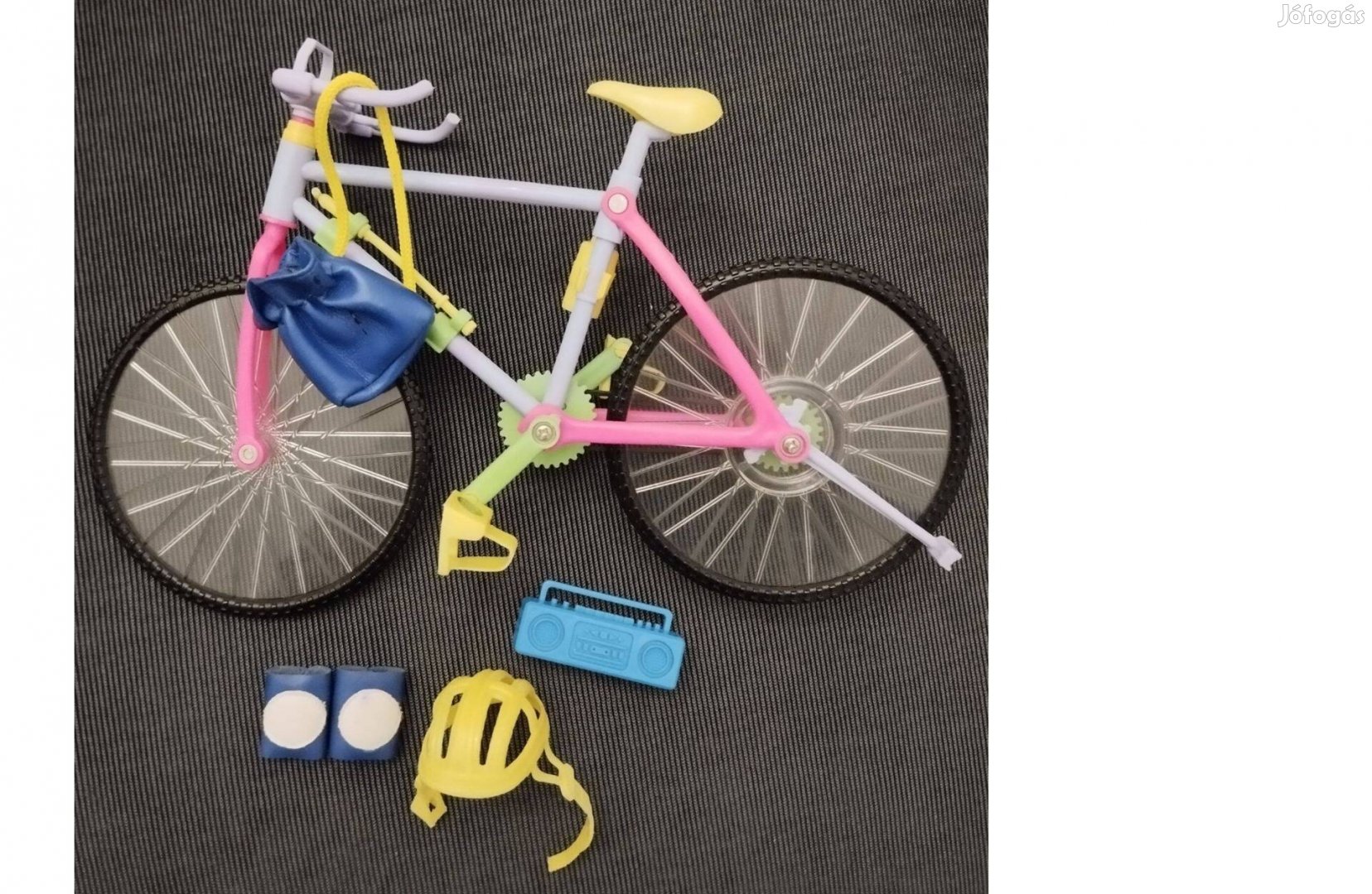 Barbie bicikli kiegészítőkkel