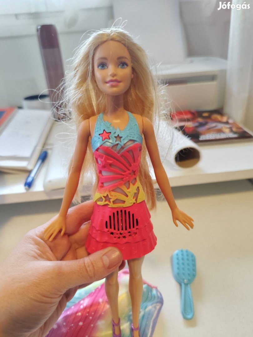 Barbie éneklő zenélő