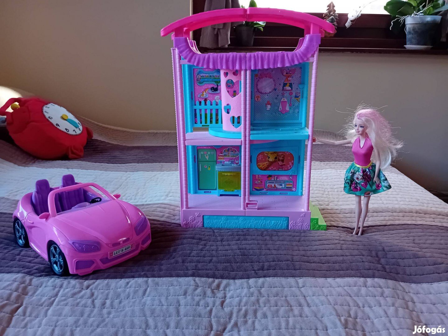 Barbie ház autóval