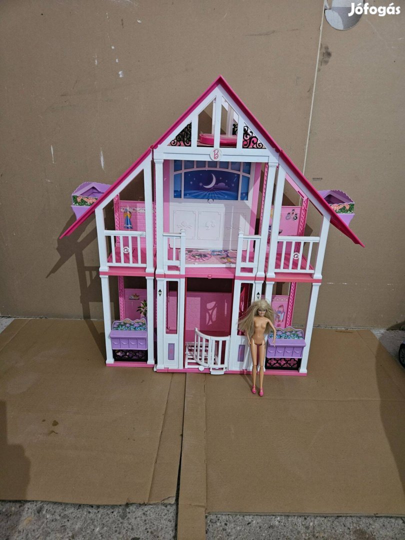 Barbie ház kiegészítőkkel