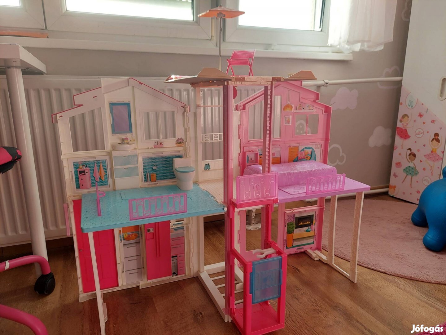 Barbie ház lifttel