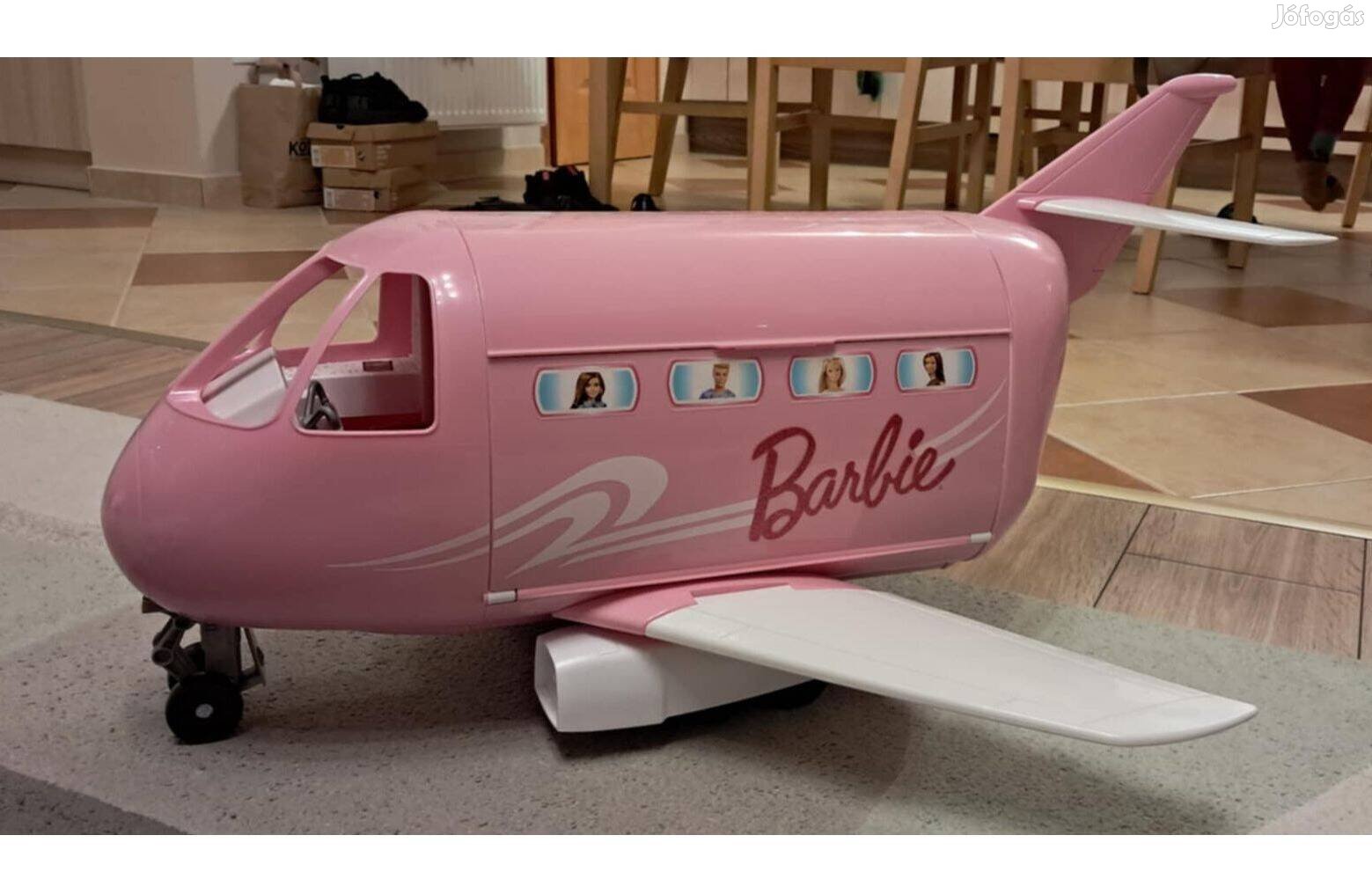 Barbie repülő