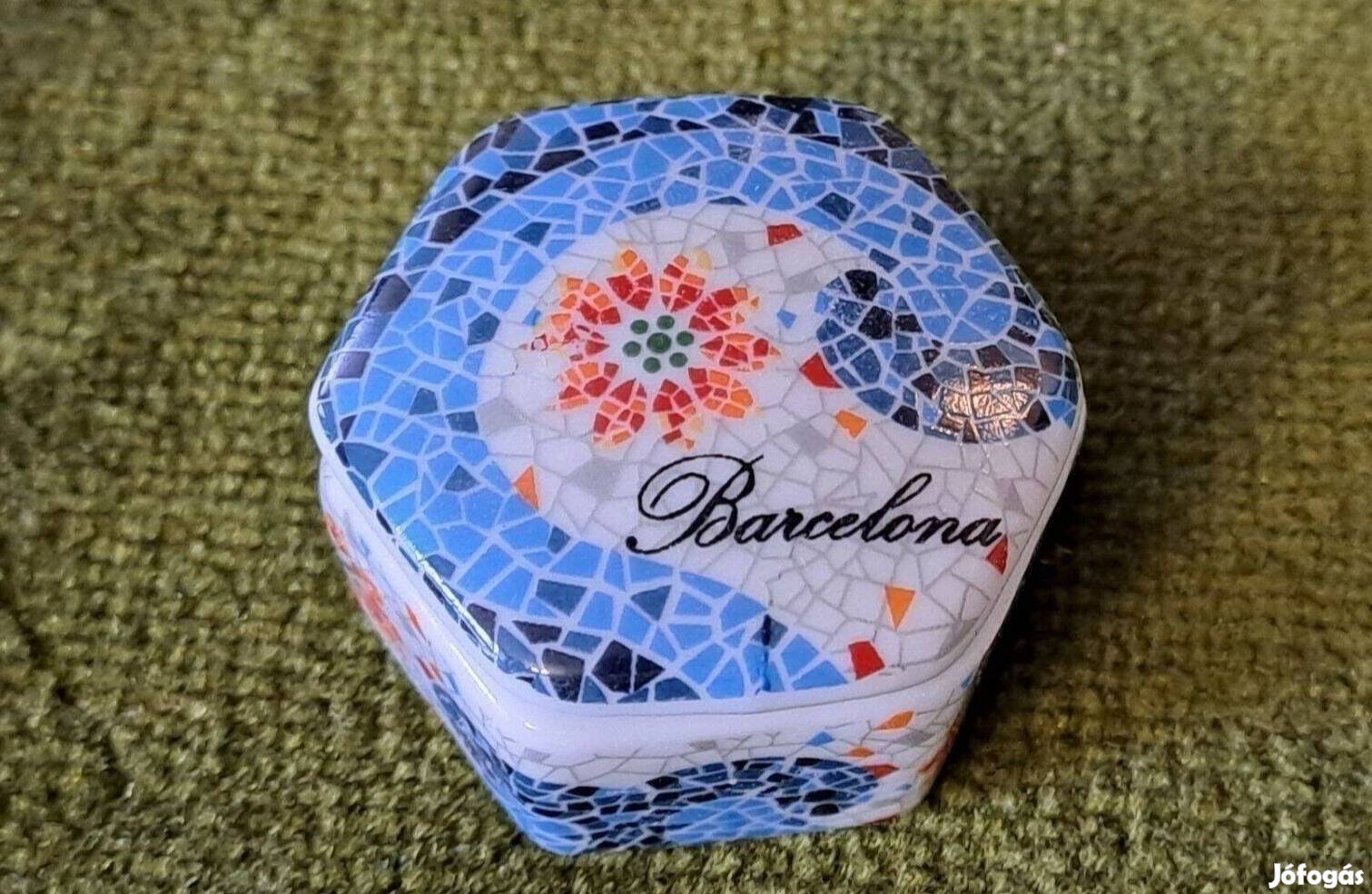 Barcelona Porcelán szelence