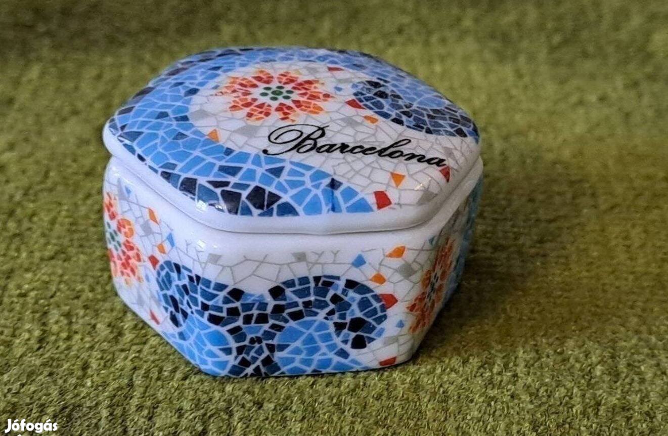 Barcelona Porcelán szelence