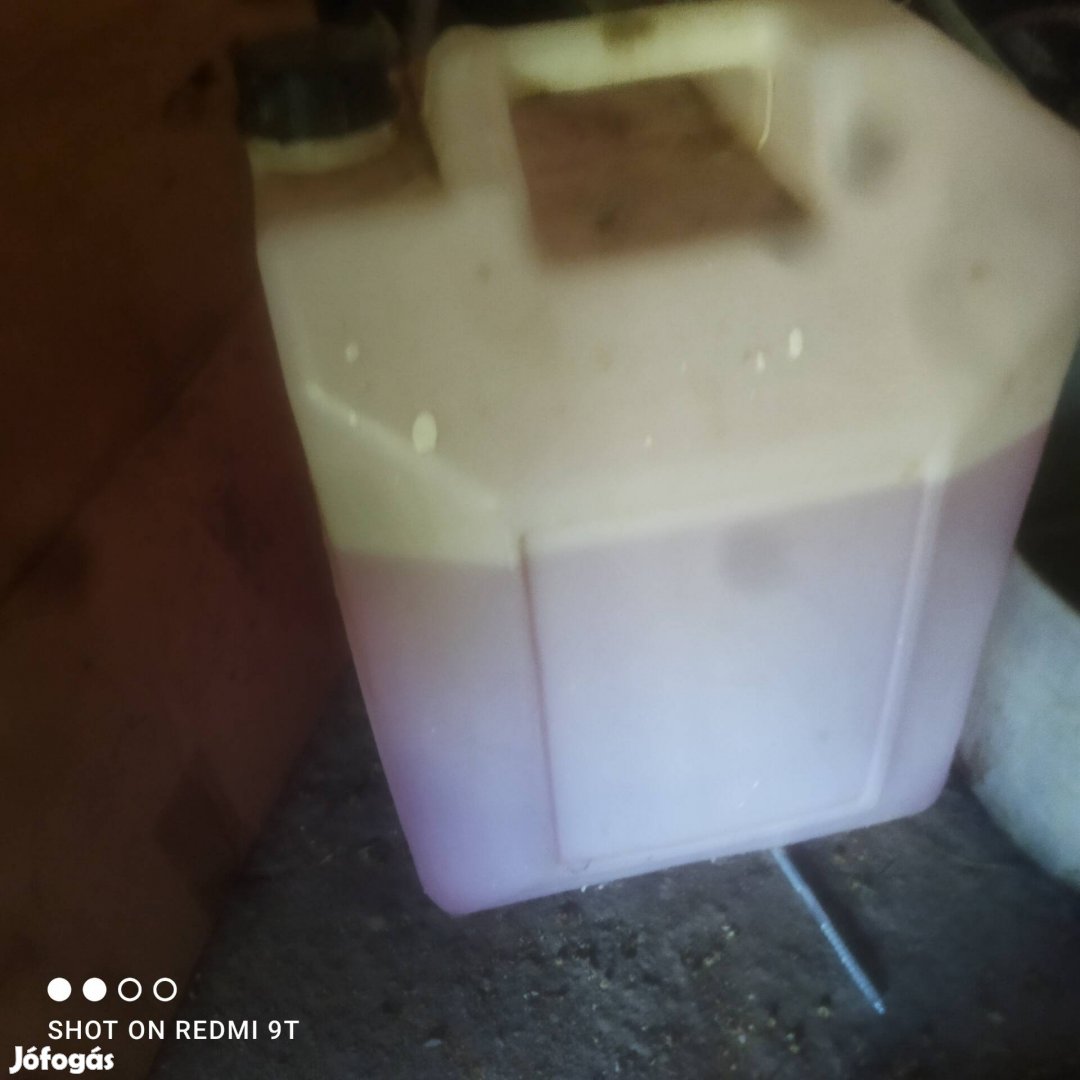 Barditól vásárolt fagyálló 40 liter eladó