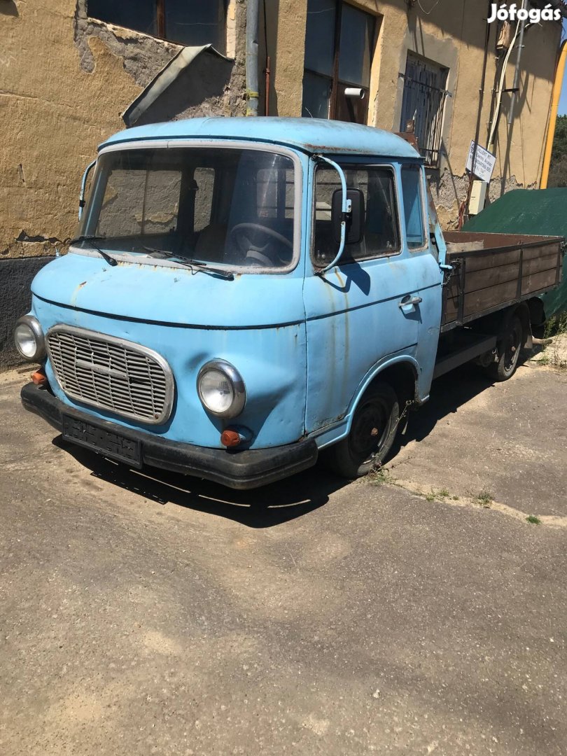 Barkas platós egybe