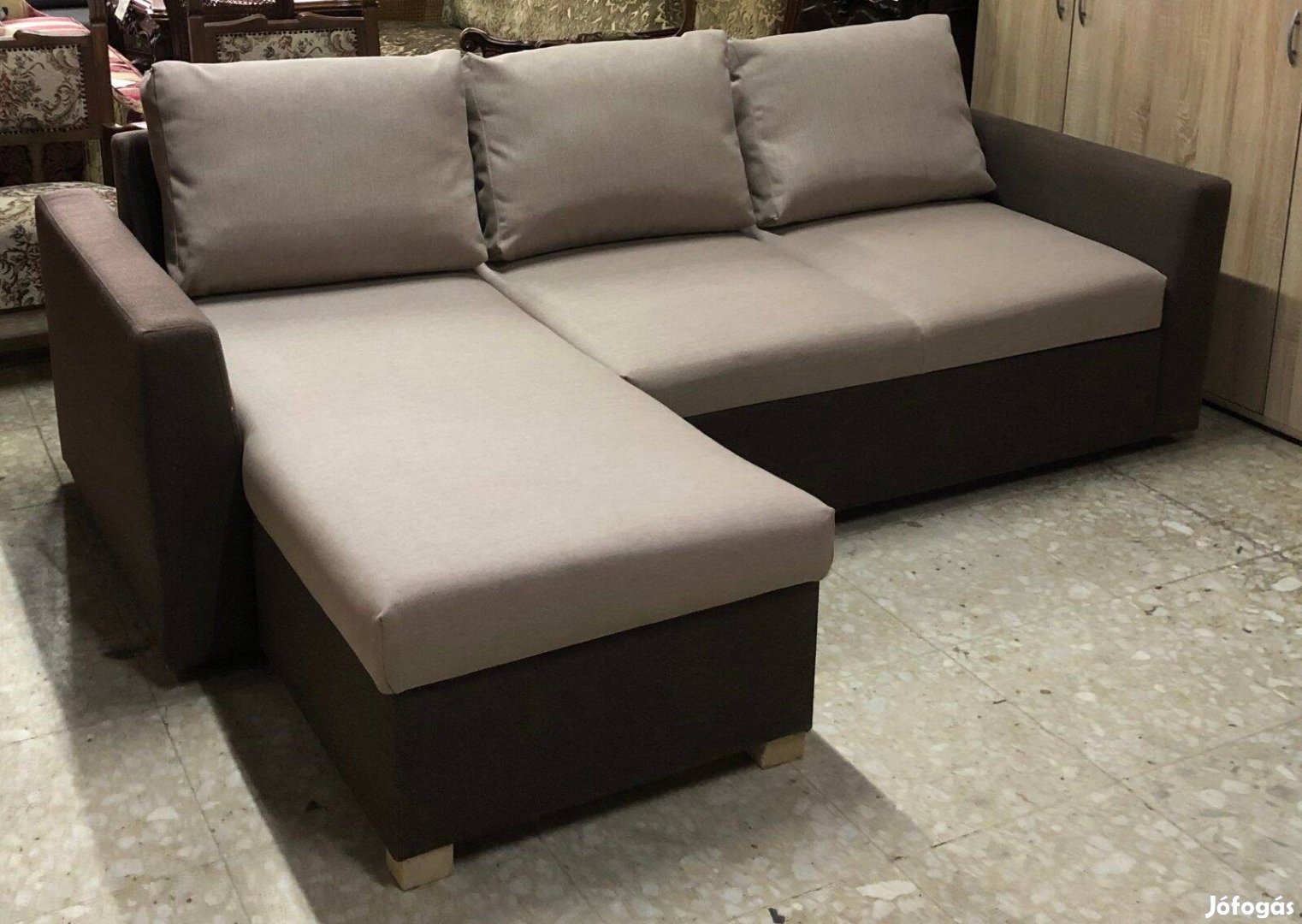 Barna- beige sarokkanapé
