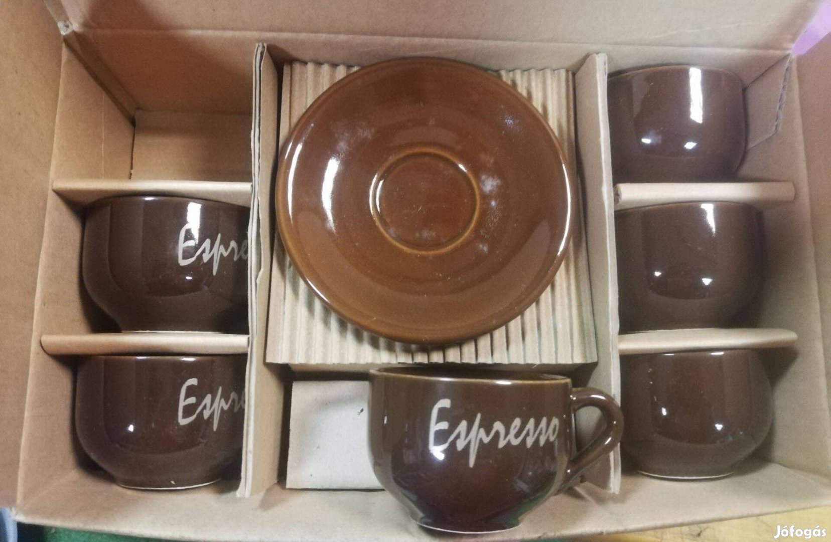 Barna, espresso kávés, kávé csésze 1000 forintért eladó