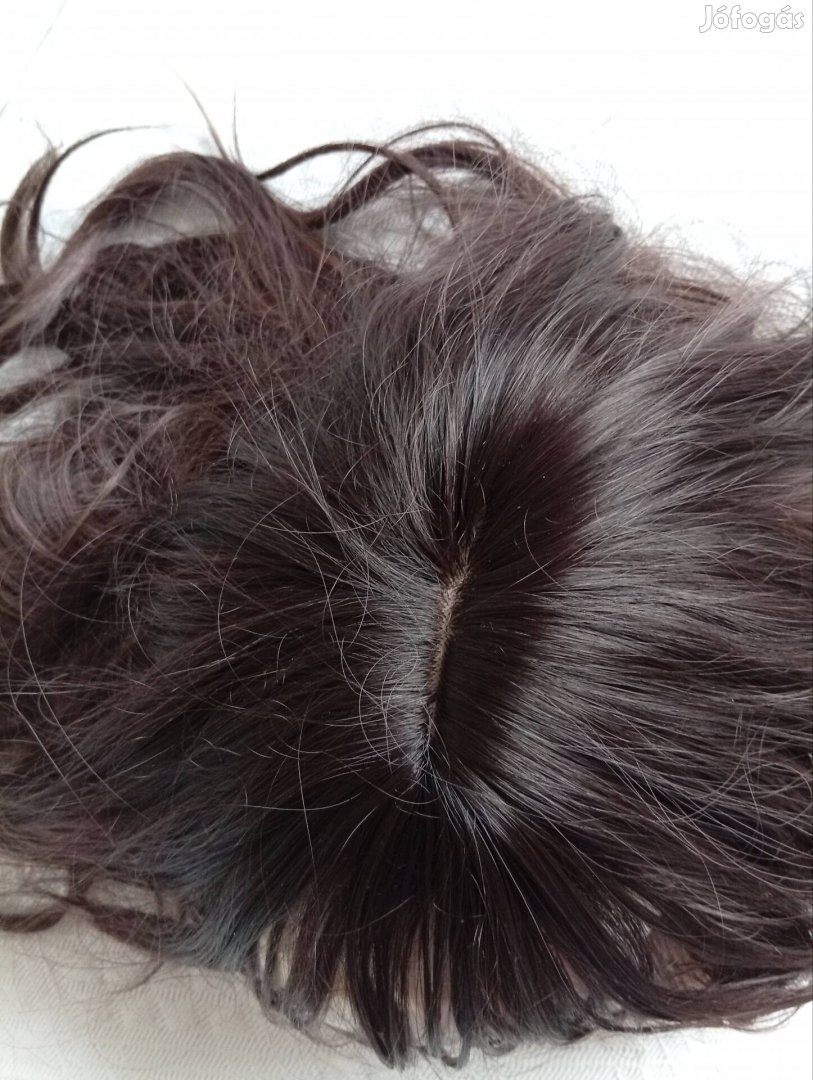 Barna, hosszú hajú paróka, emberi hajból