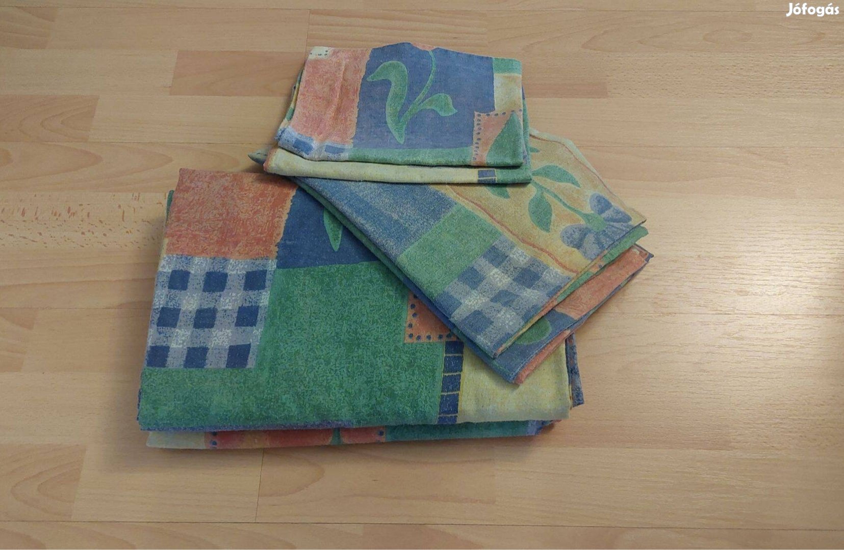 Barna-kék levélmintás ágynemű, komplett