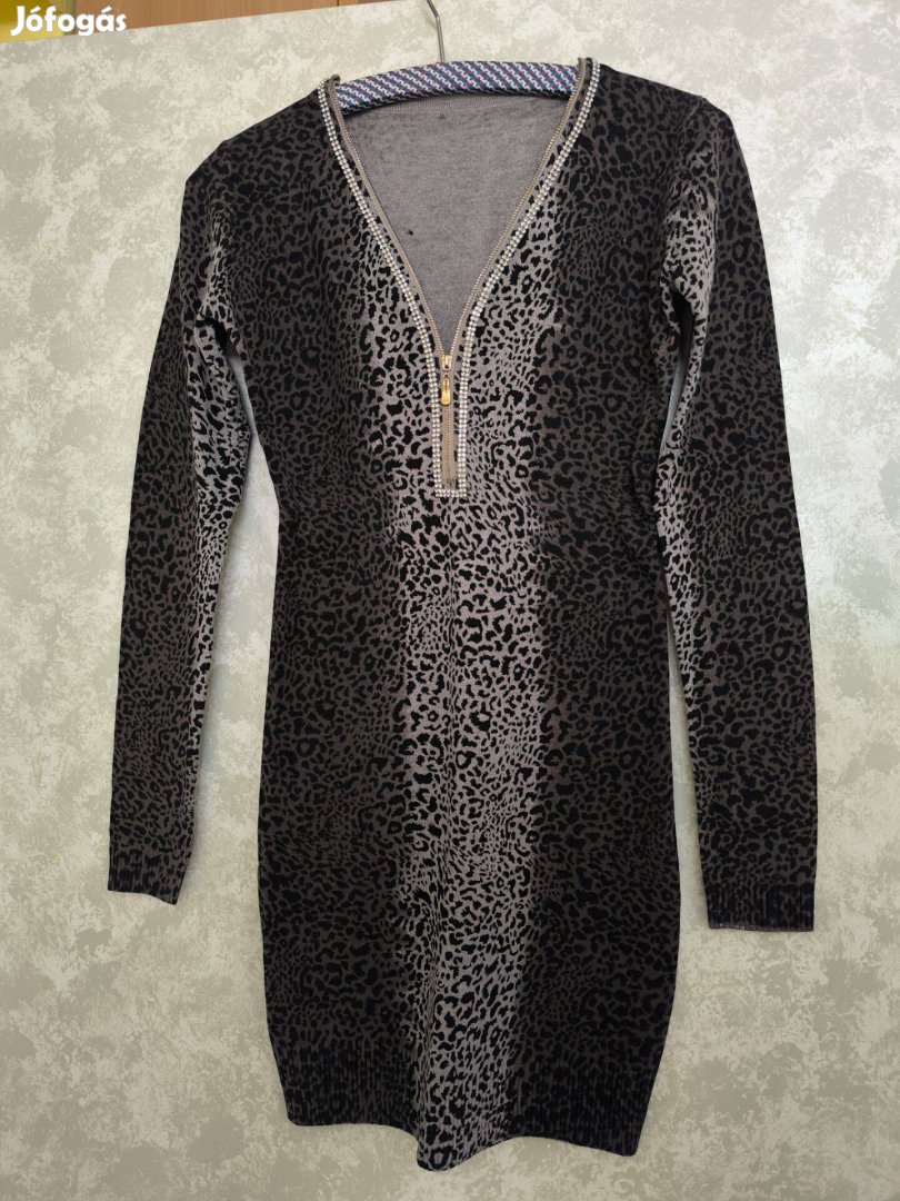 Barna leopárdmintás kötött kövekkel díszített tunika,