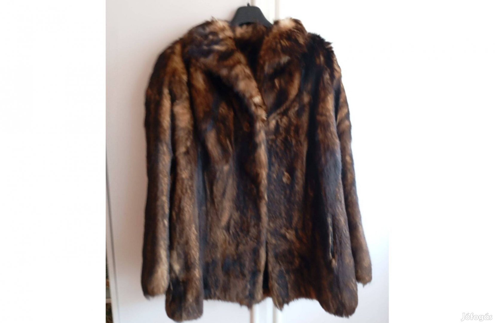 Barna színű bunda 46 méretben