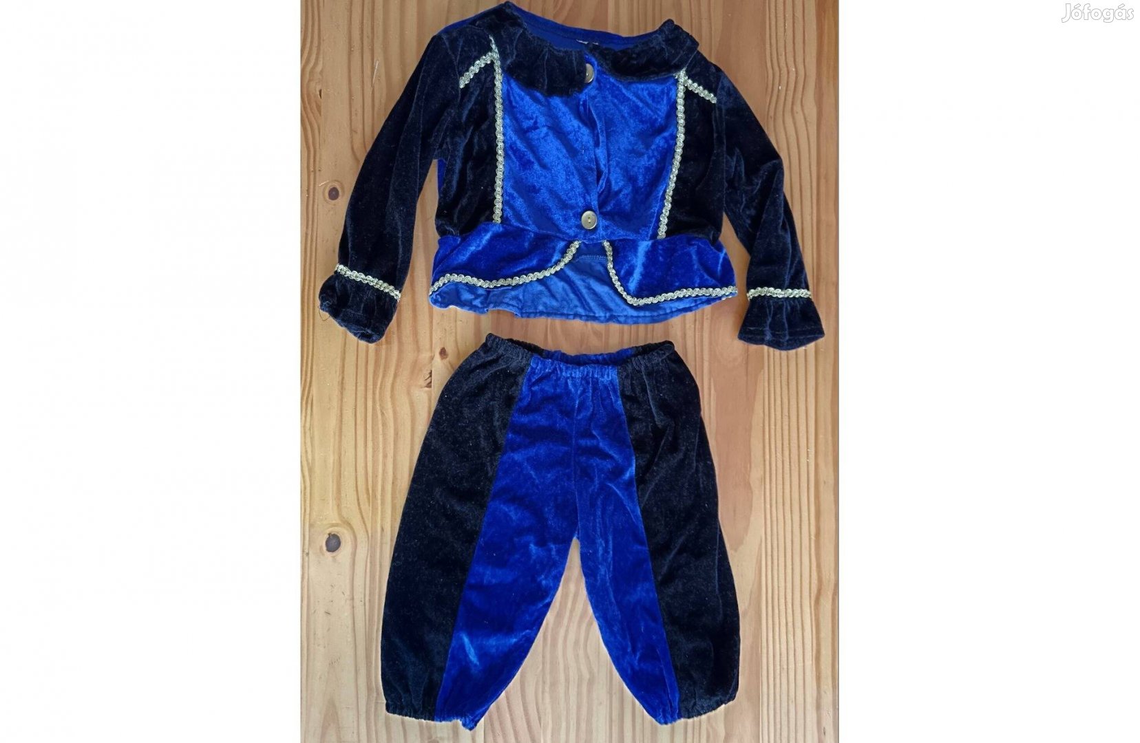 Báró jelmez eladó 13