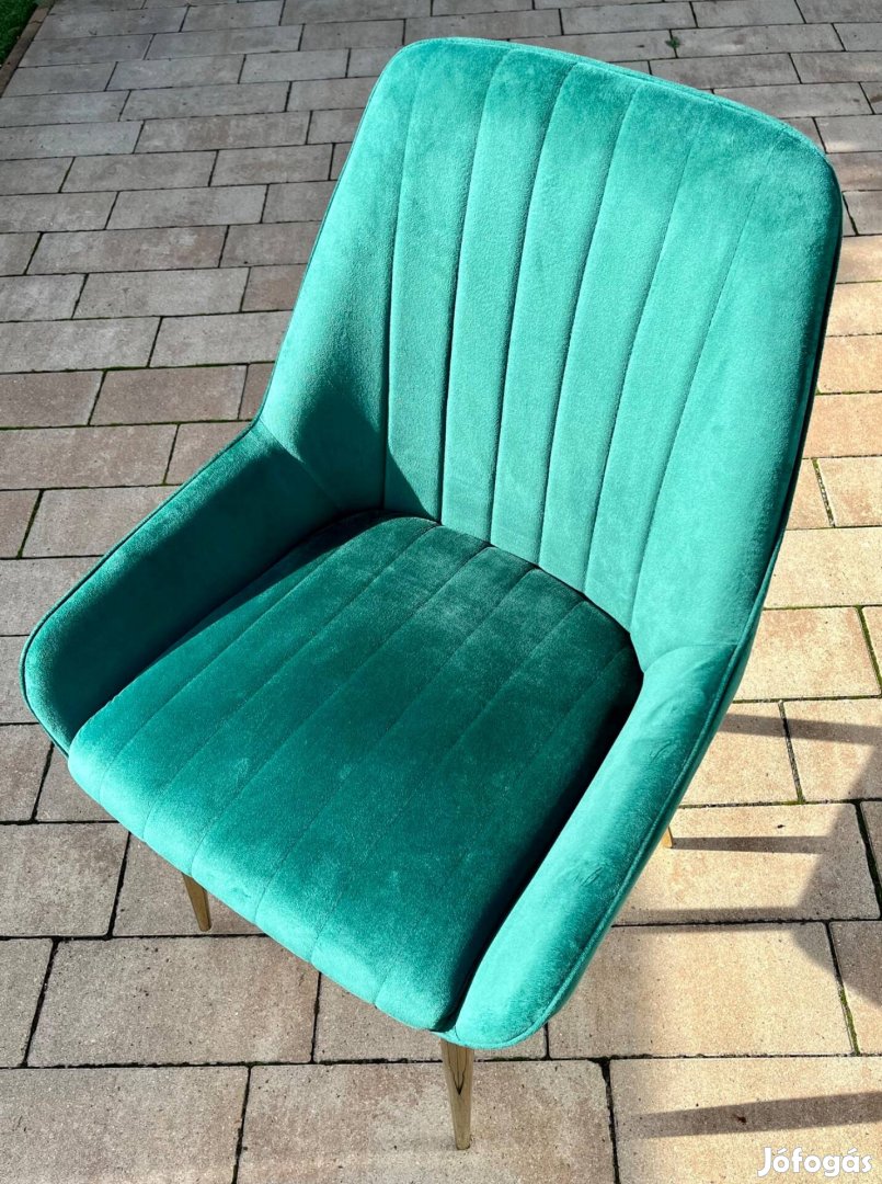 Bársony szék zöld (4db) alig használt