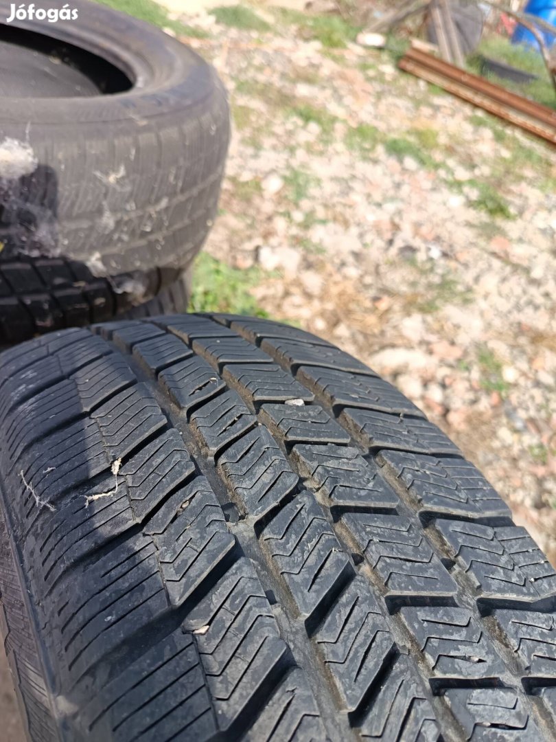 Barum 205/55R16 téli gumi eladó!