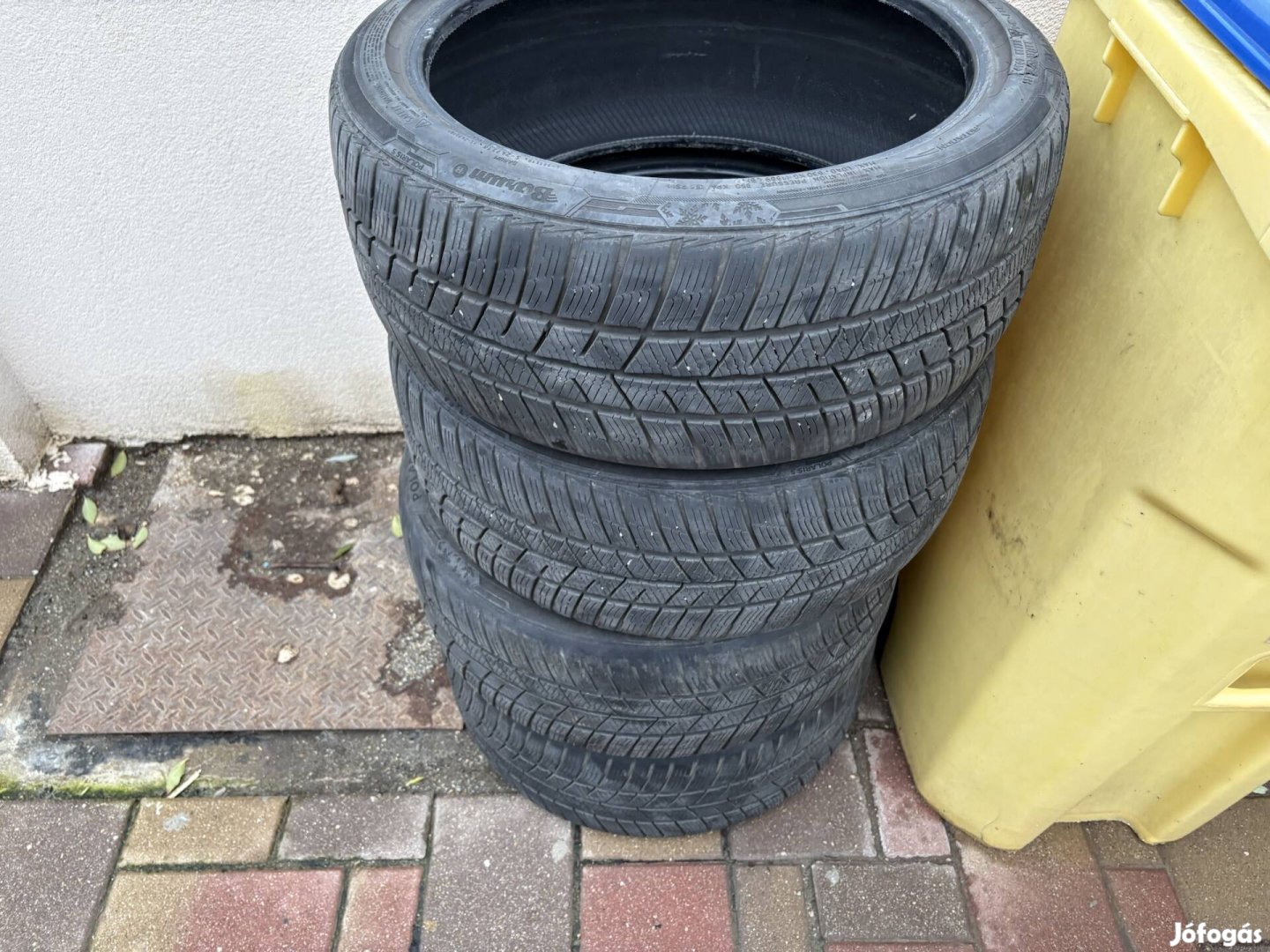 Barum 225/40 R18 téli gumi