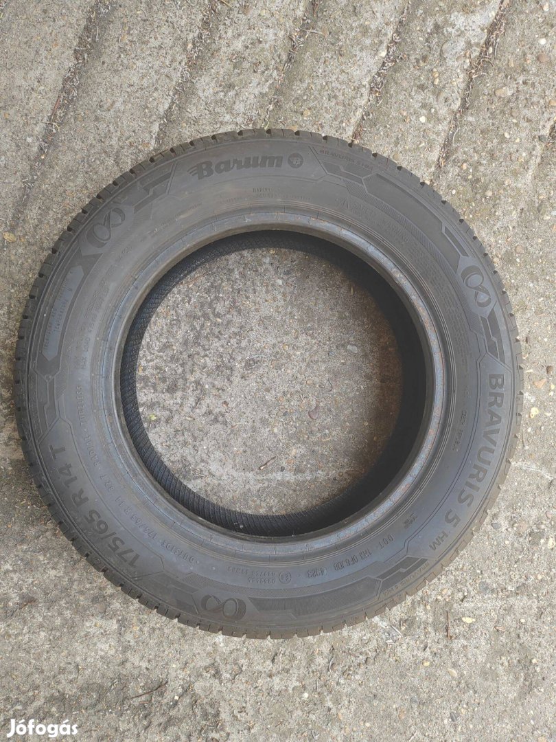 Barum Bravuris5 175/65R14 T 4db szinte új gumi eladó