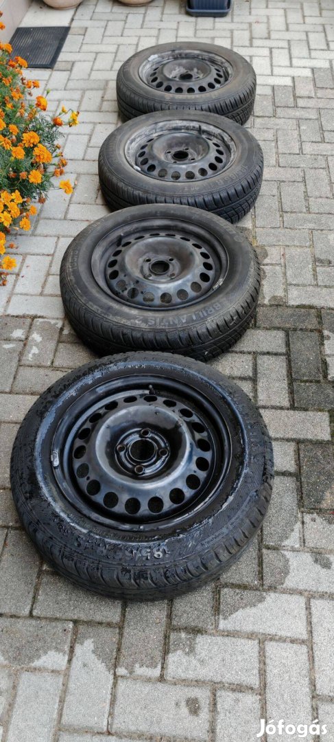 Barum Brillantis 2 típusú nyárigumi garnitúra 18565 R15