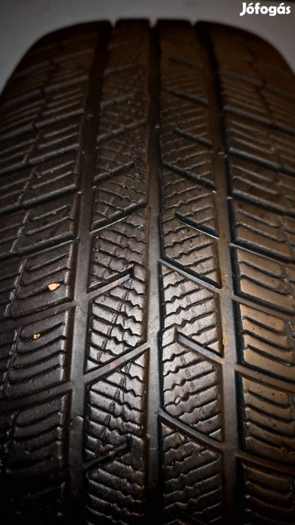 Barum Polaris 5 235/65 R17 téli gumi
