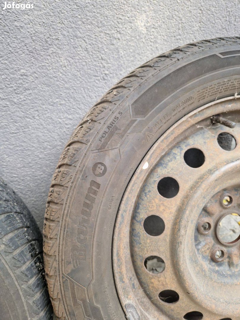 Barum Polaris téligumi Toyota Avensis acélfelnin