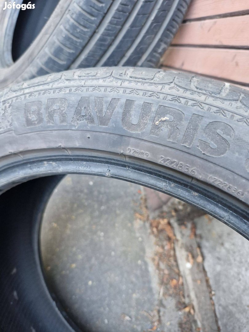 Barum bravuris 215/45-17 3db eladó