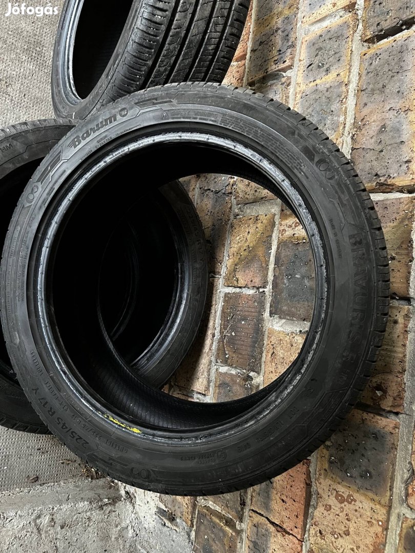 Barum bravuris 5 nyárigumi