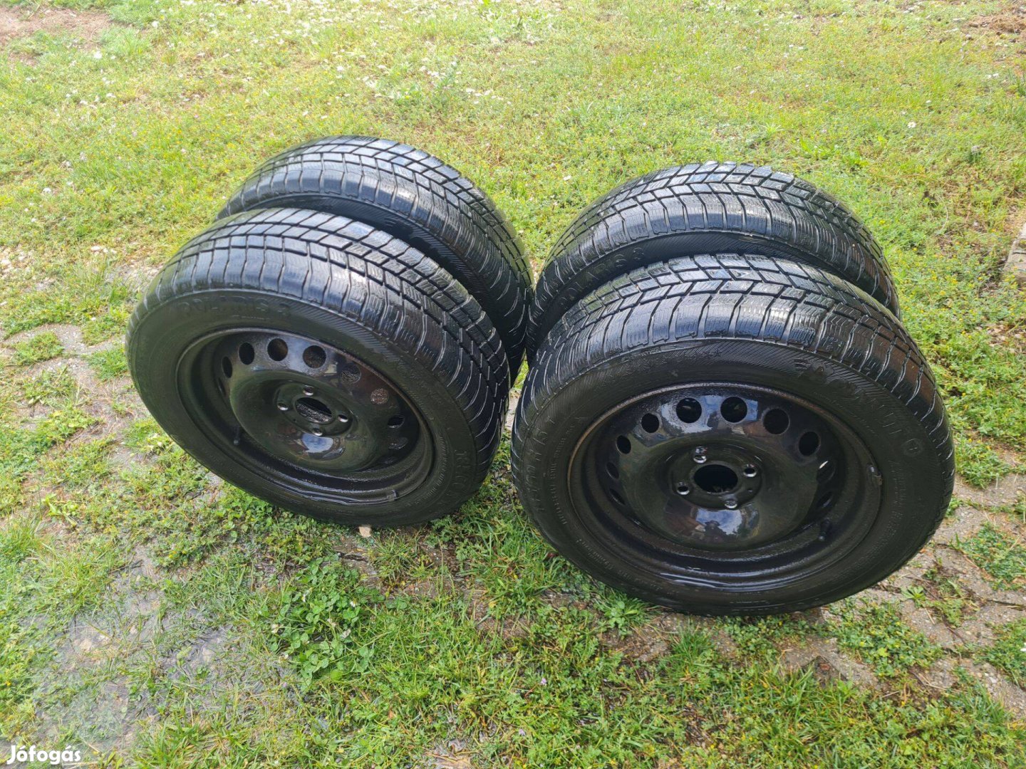 Barum polaris 185/60/R15 téli gumi felnivel
