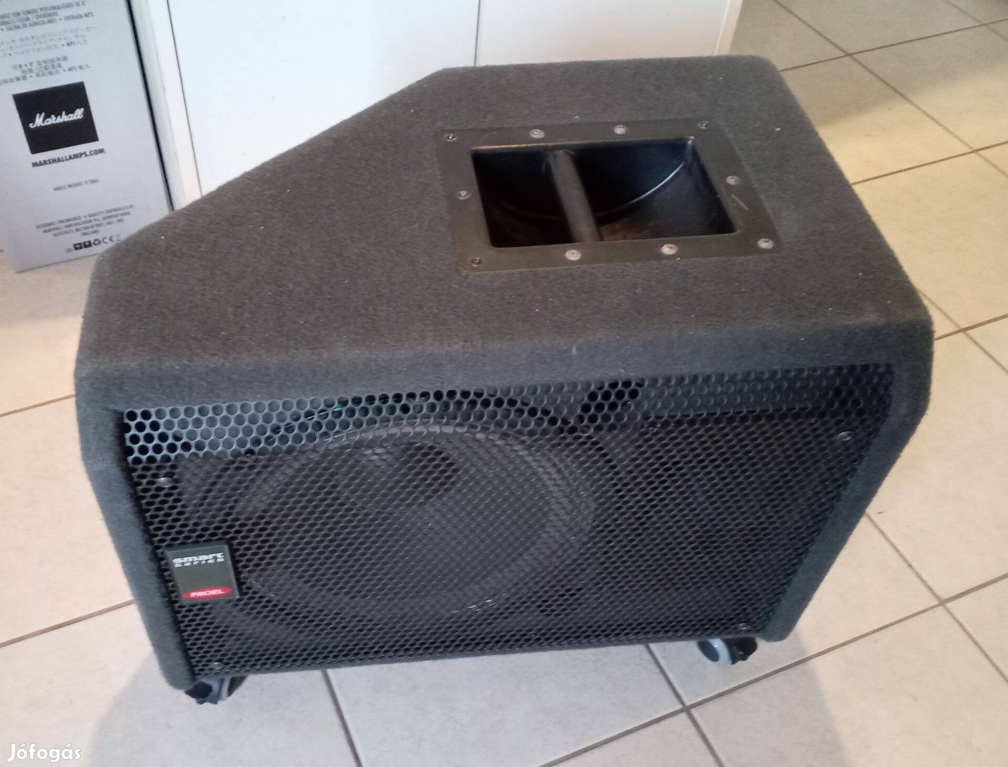 Basszusgitár hangláda 170W