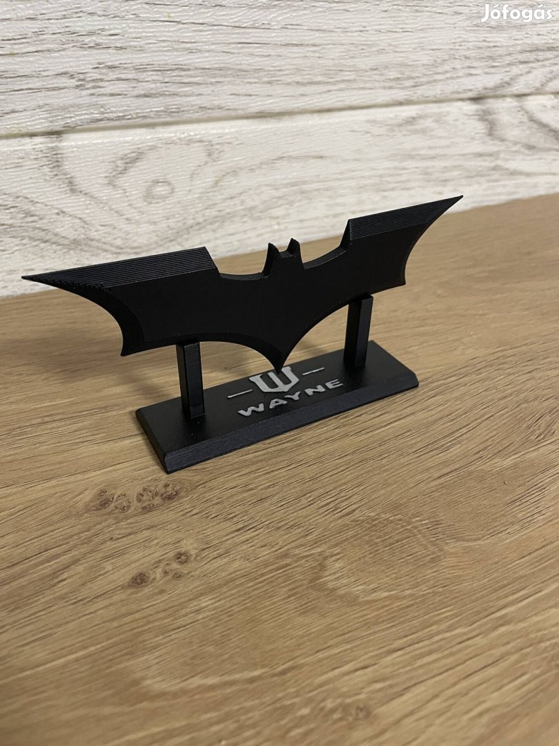 Batman batarang állvánnyal. (3D nyomtatott)