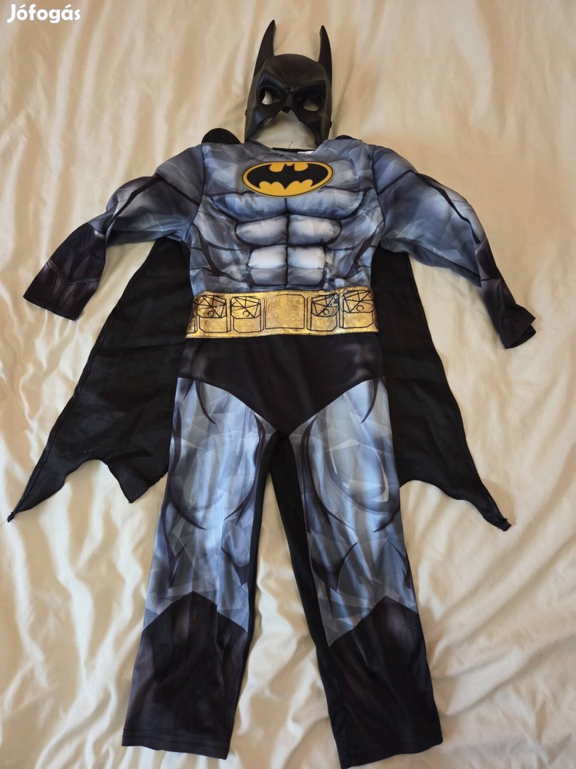 Batman jelmez 104 köpennyel, álarccal