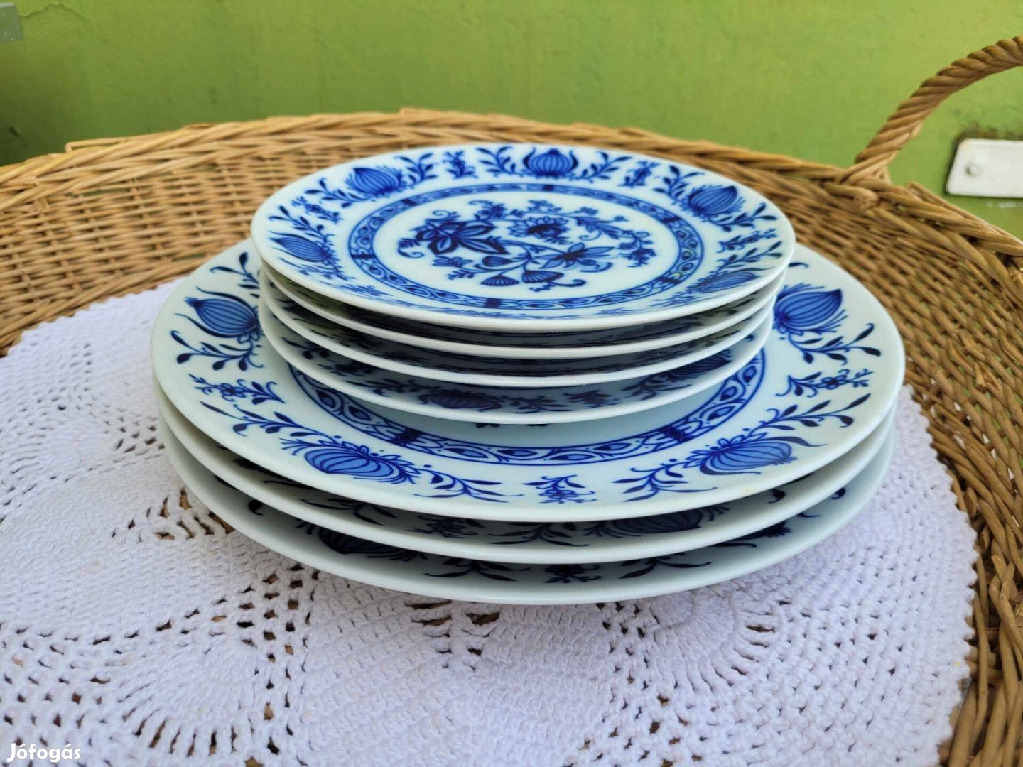 Bavaria Echt Kobalt hagymamintás porcelán lapos és kis tányér készle