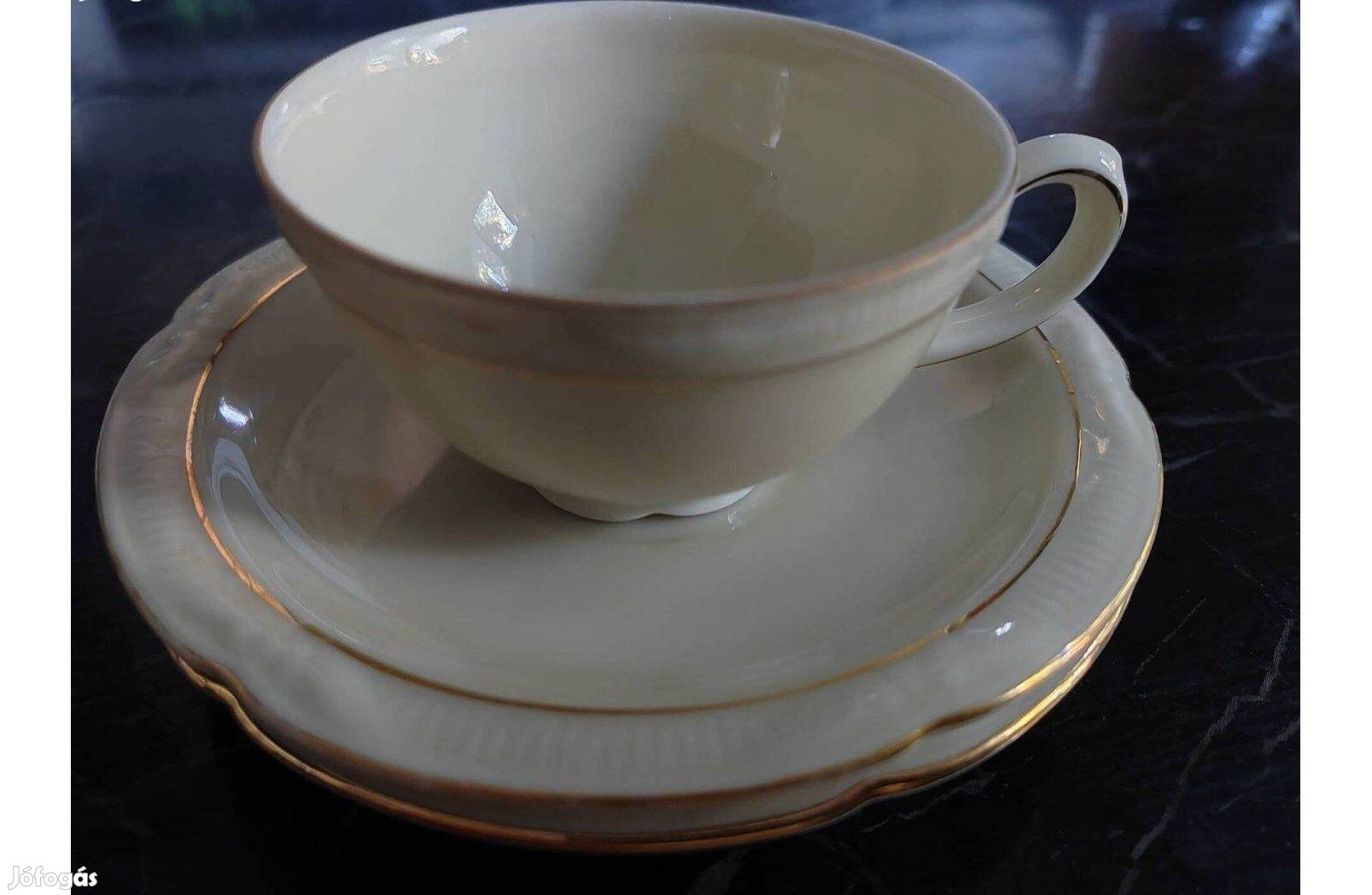Bavaria porcelán teáscsésze 2 db. csészealjjal, Krém színű