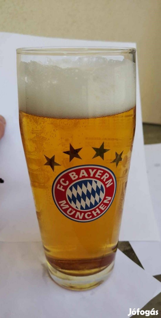 Bayern München 0,5 l-es pohár 4 csillaggal