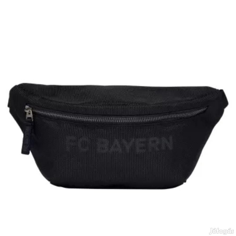 Bayern München övtáska