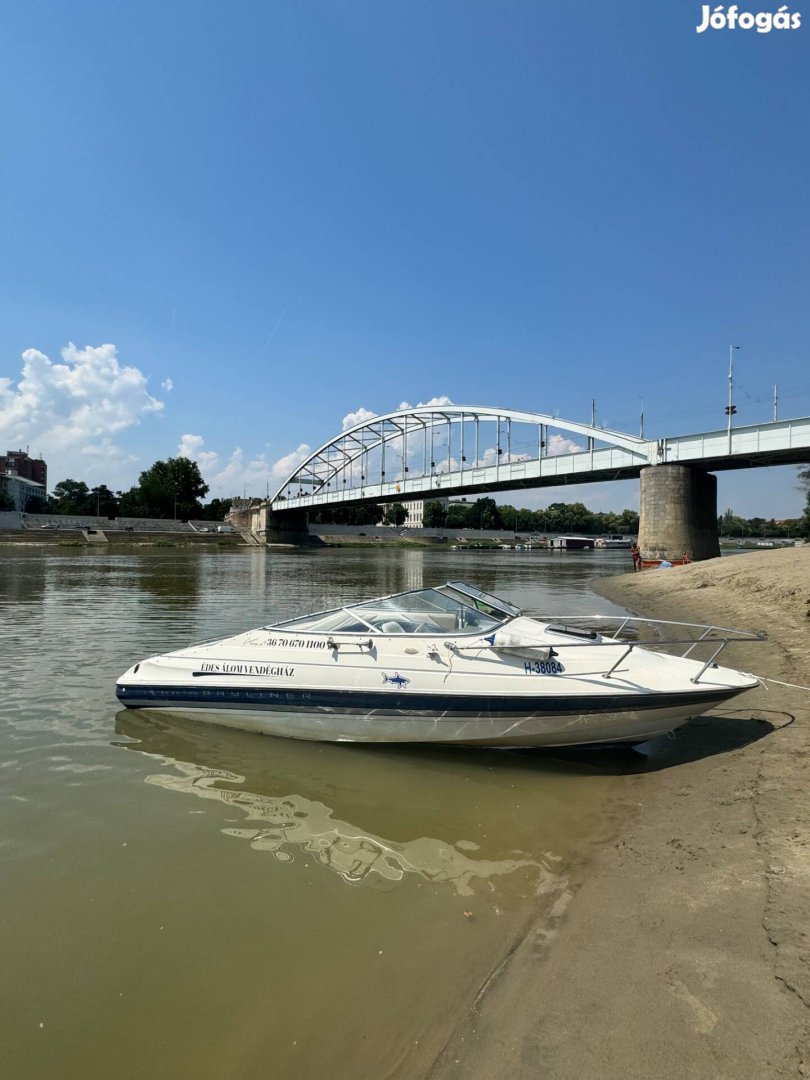 Bayliner motorcsónak eladó! rendszámos sólya futóval