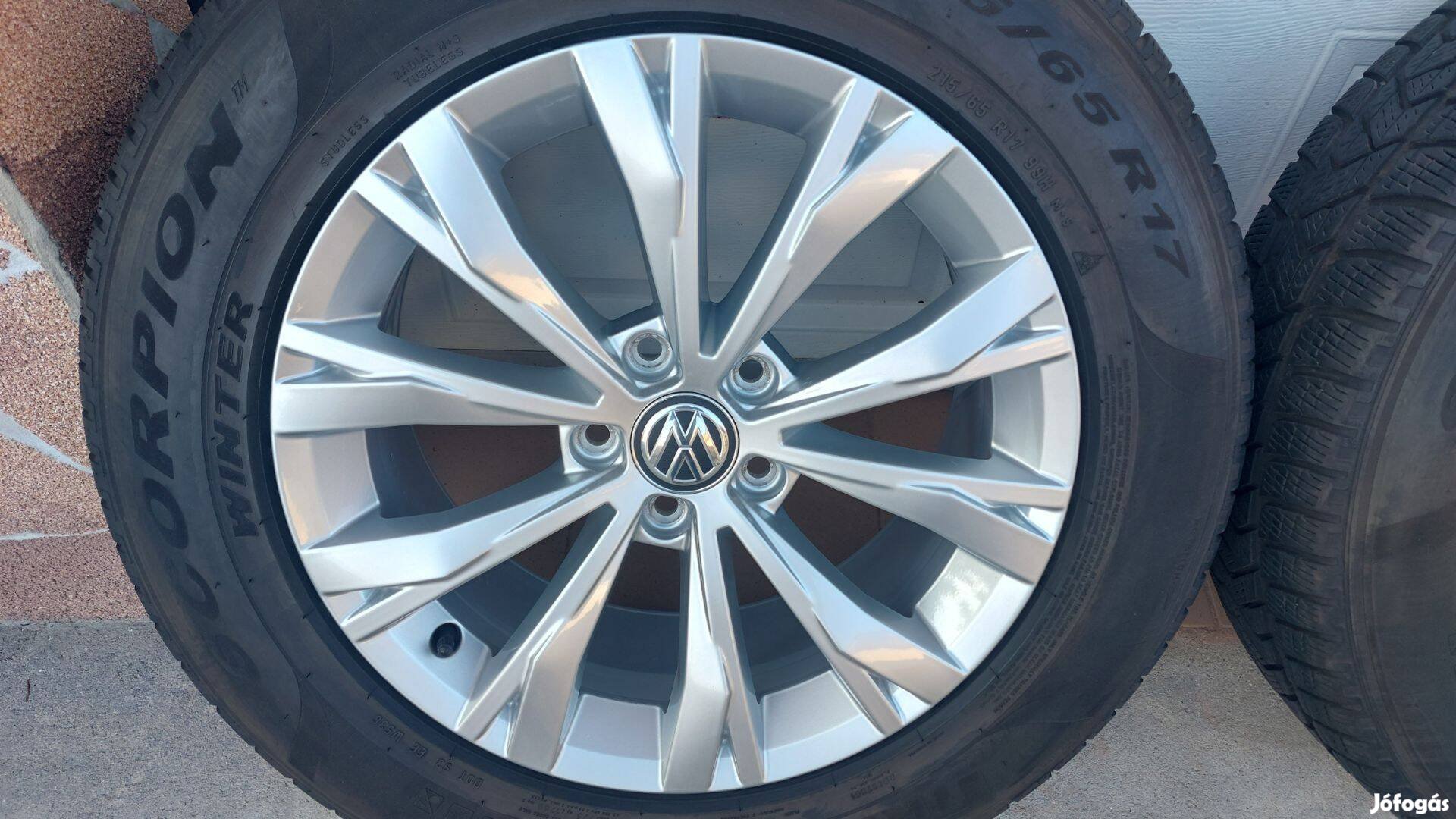 Bbb 2 Gyári, VW Tiguán II 5NA /Montana/ 17" alufelni téli gumikkal