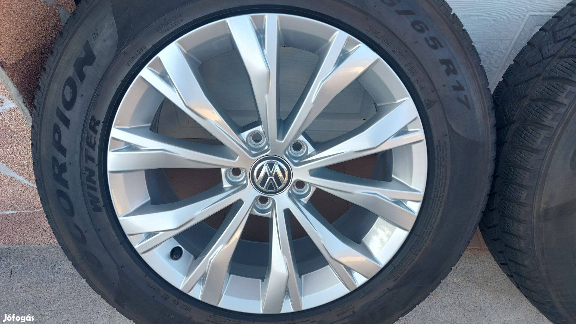 Bbb 2 Gyári, VW Tiguán II 5NA /Montana/ 17" alufelni téli gumikkal