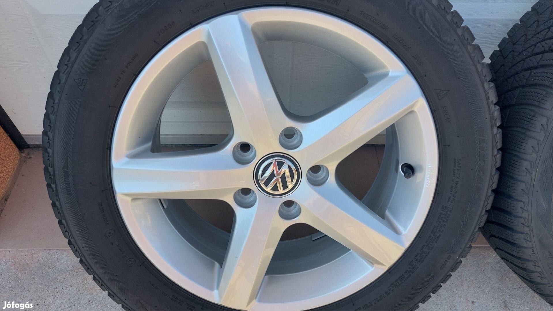 Bbb Eladó,Gyári, 16" VW Golf 7. /Aspen/ alufelni Téli gumikkal