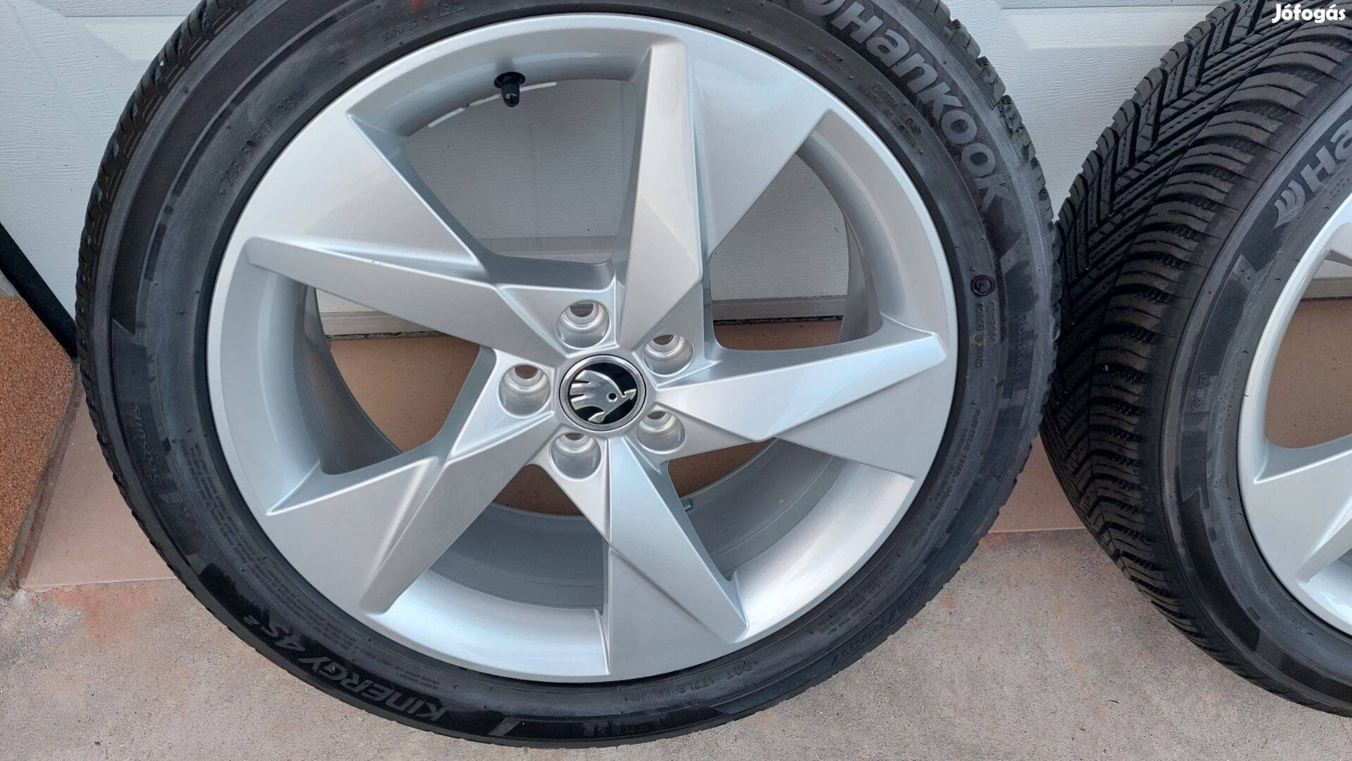 Bbbb Gyári Skoda Scala/volans/ 17alufelni 5x100 négyévszakos gumik