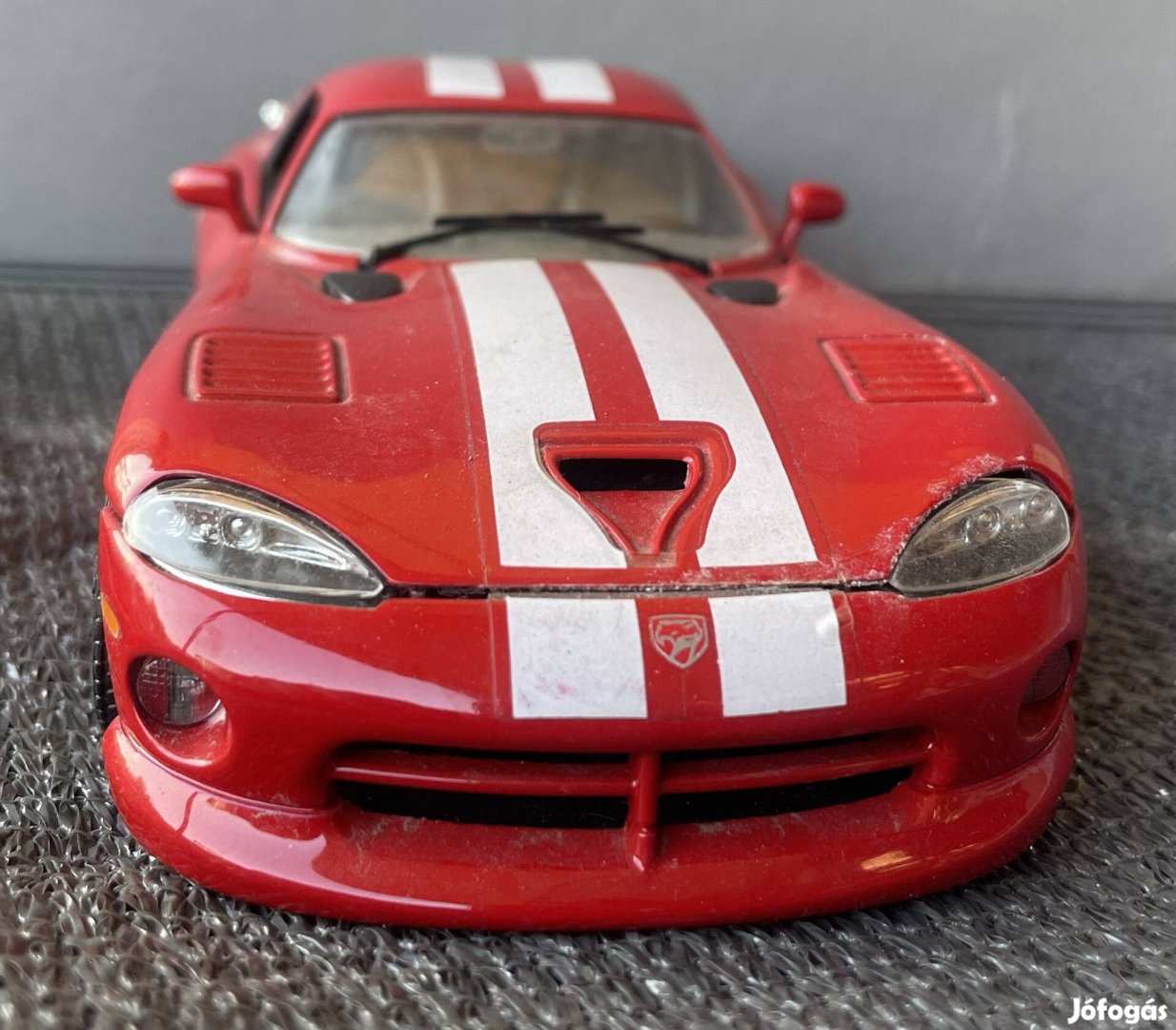 Bburago Dodge Viper Cupe