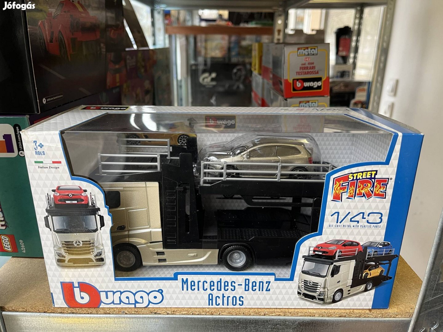 Bburago Mercedes-Benz Actros Autószállító + Volkswagen Polo 1/43 Új