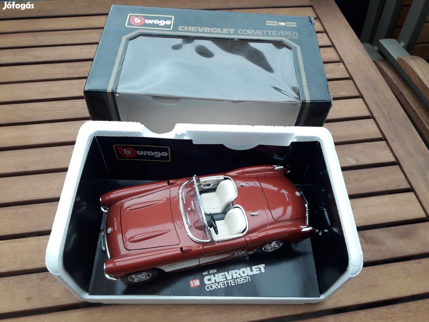 Bburago (Burago) Chevrolet Corvette (1957) 1:18 modell