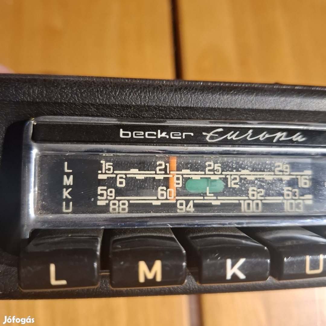 Becker Európa veterán autórádió 