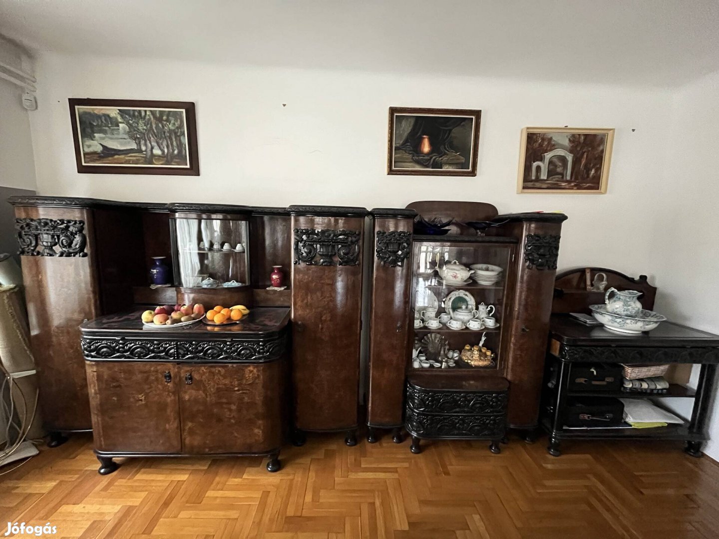 Bécsi neoreneszánsz/kb.100 éves/kifogástalan állapotban szekrénysor