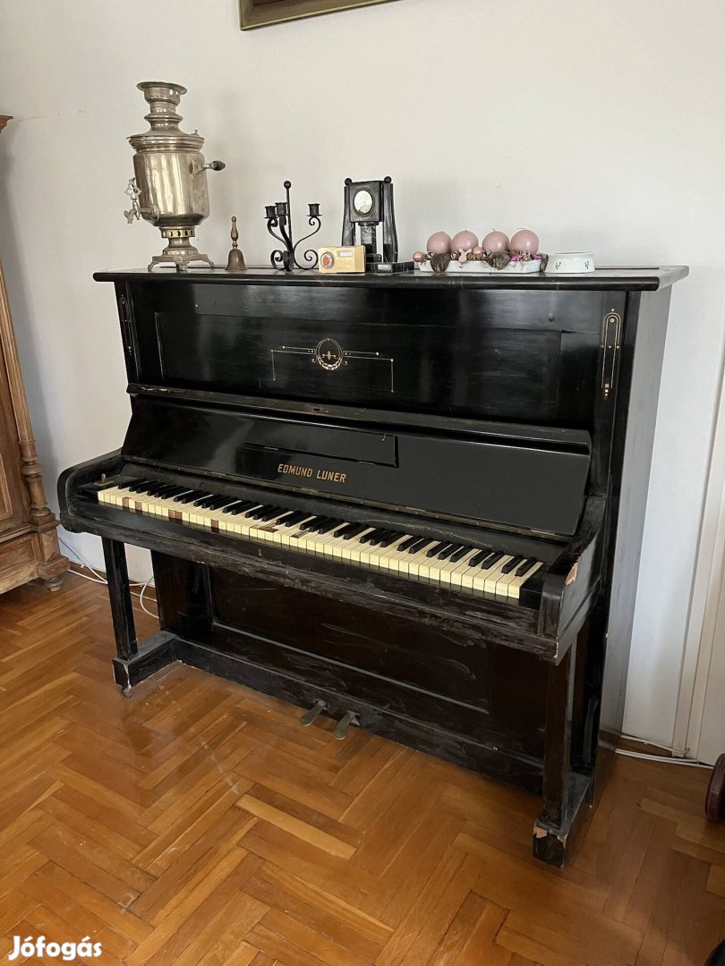 Bécsi századfordulós / kb. 100 éves/ Edmund Luner/ pianino / zongora