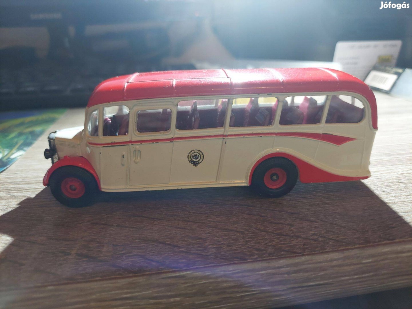 Bedford Ob Coach Corgi