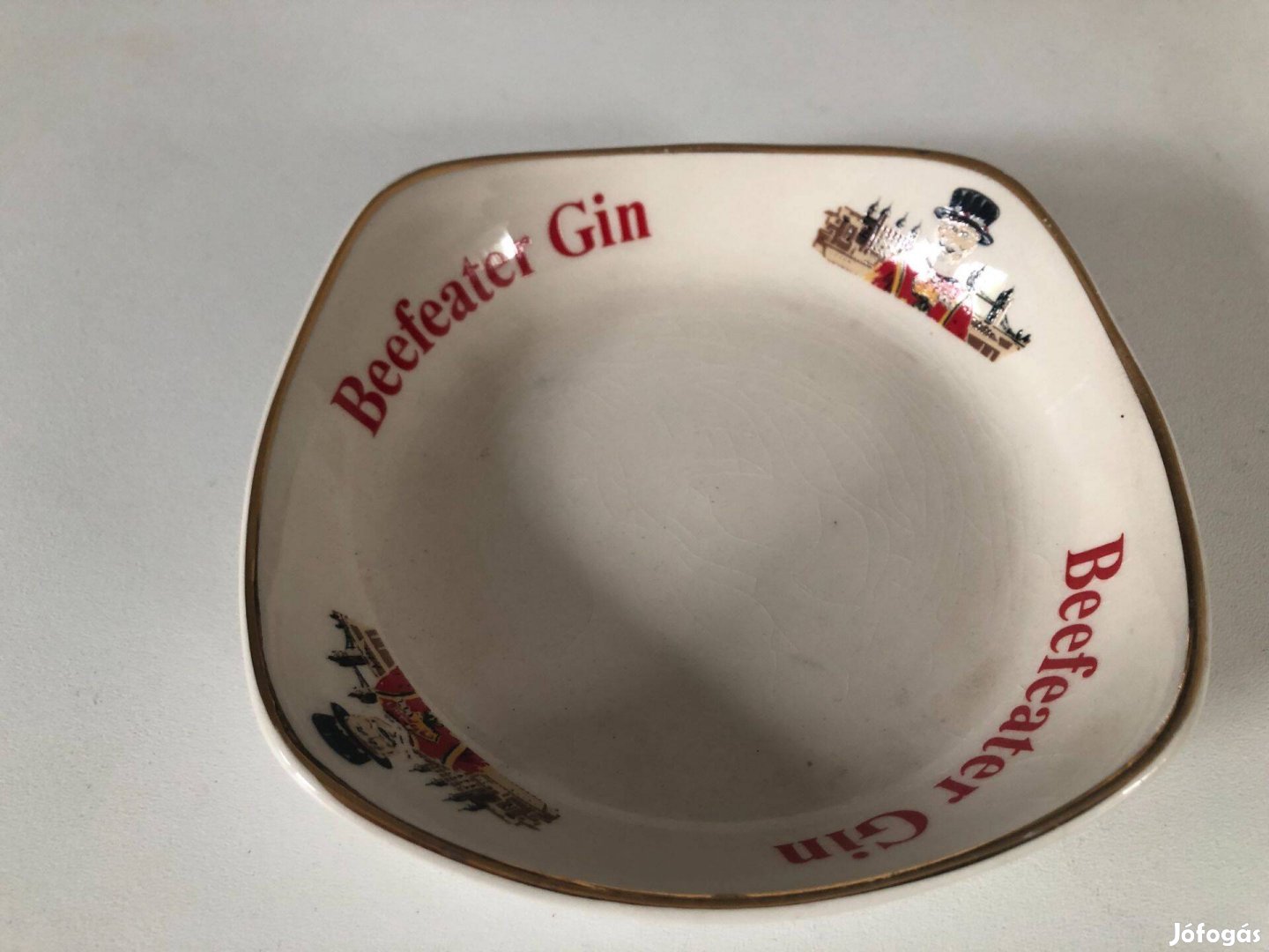 Beefeater Gin porcelán reklám tányér