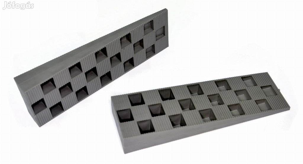 Beépítő nagyméretű műanyag ék 100x38x8mm