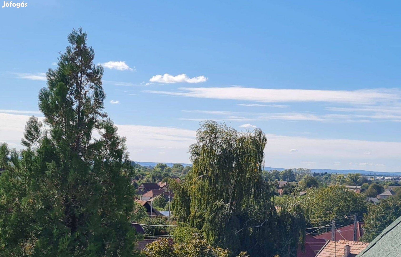 Befektetők, összeköltözők! Kiadásra alkalmas panorámás villa Hatvanban