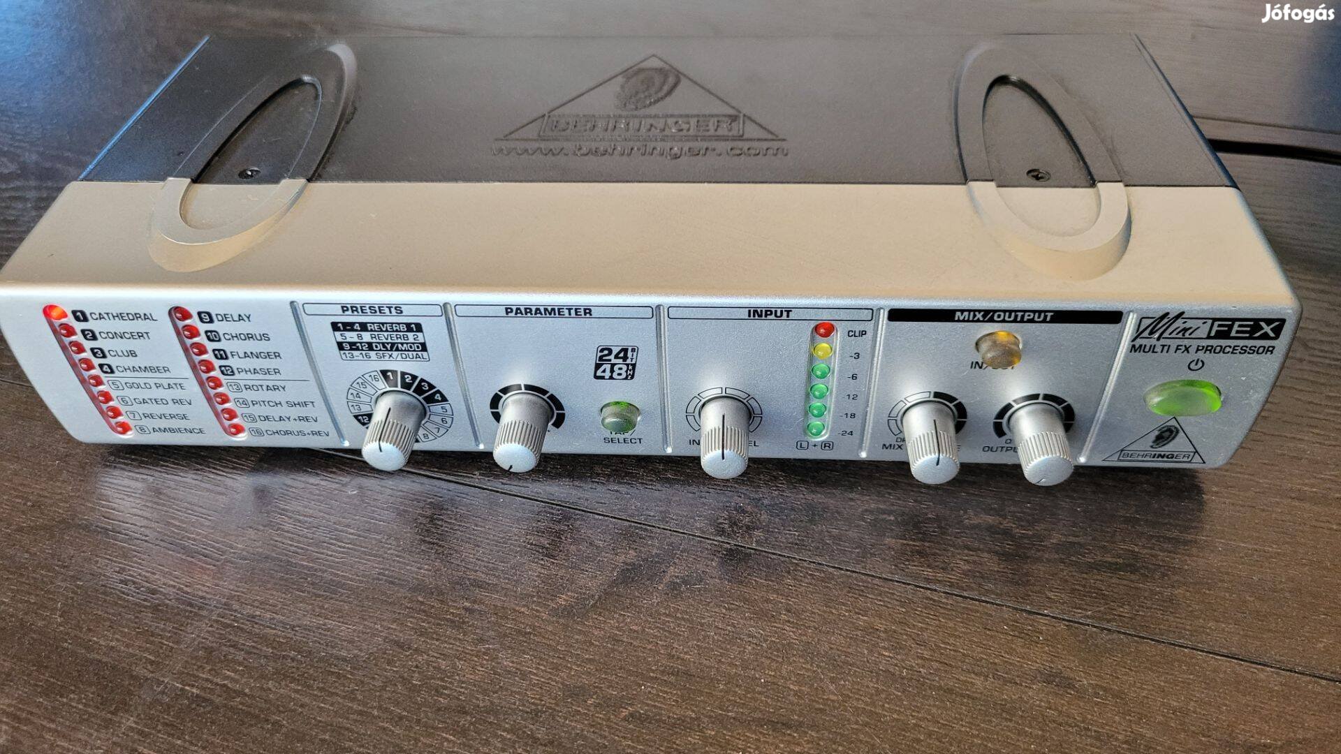 Behringer Fex800 Minifex 24-bit Multi-Effekt Patika állapot!